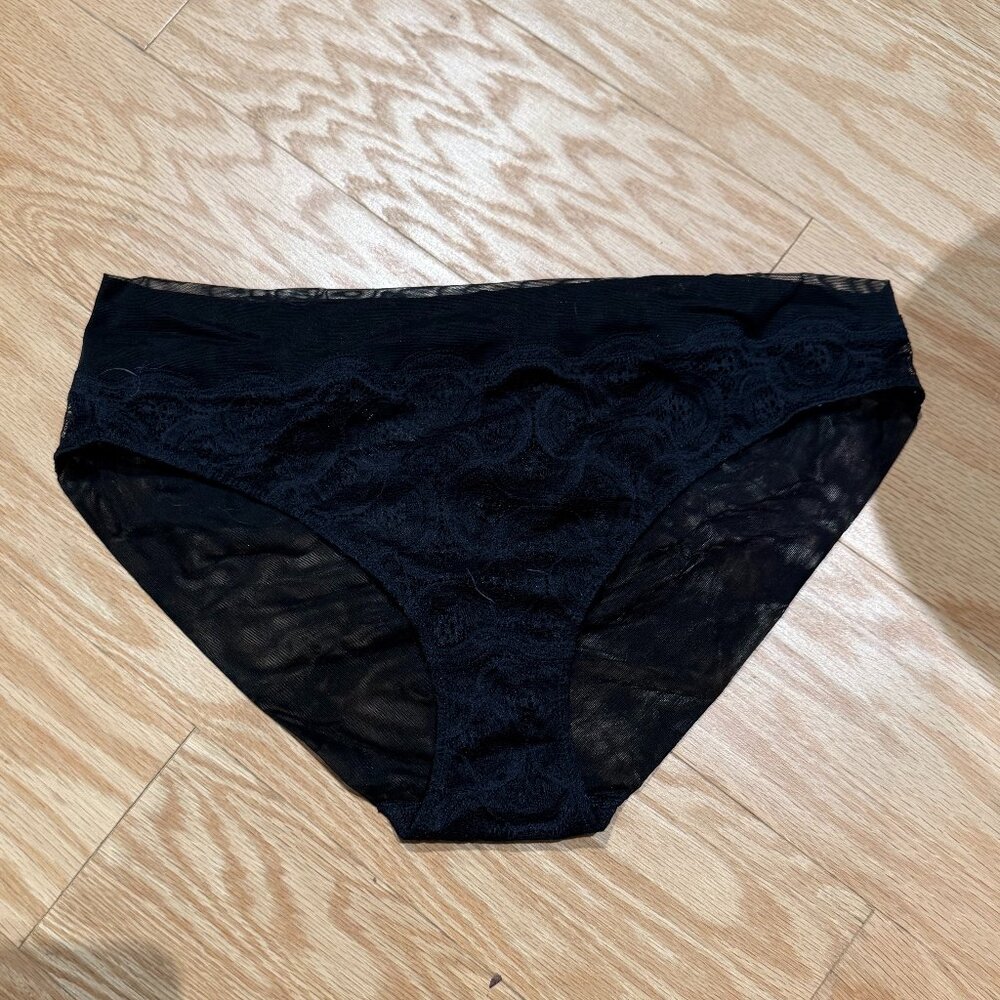 La Perla Studio | Black Floral Lace High-Cut Brief | Never Worn | Size 4/L
